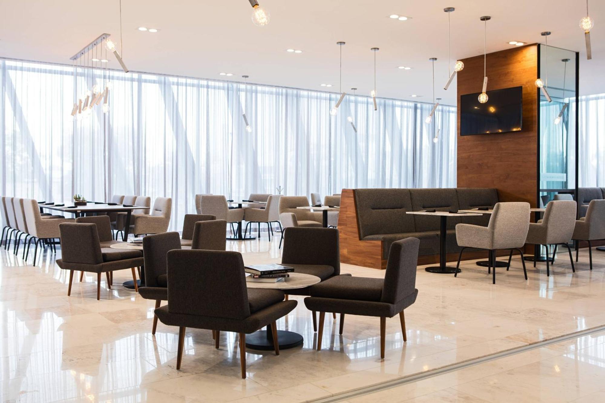Ac Hotel By Marriott Guadalajara Mexico Esterno foto