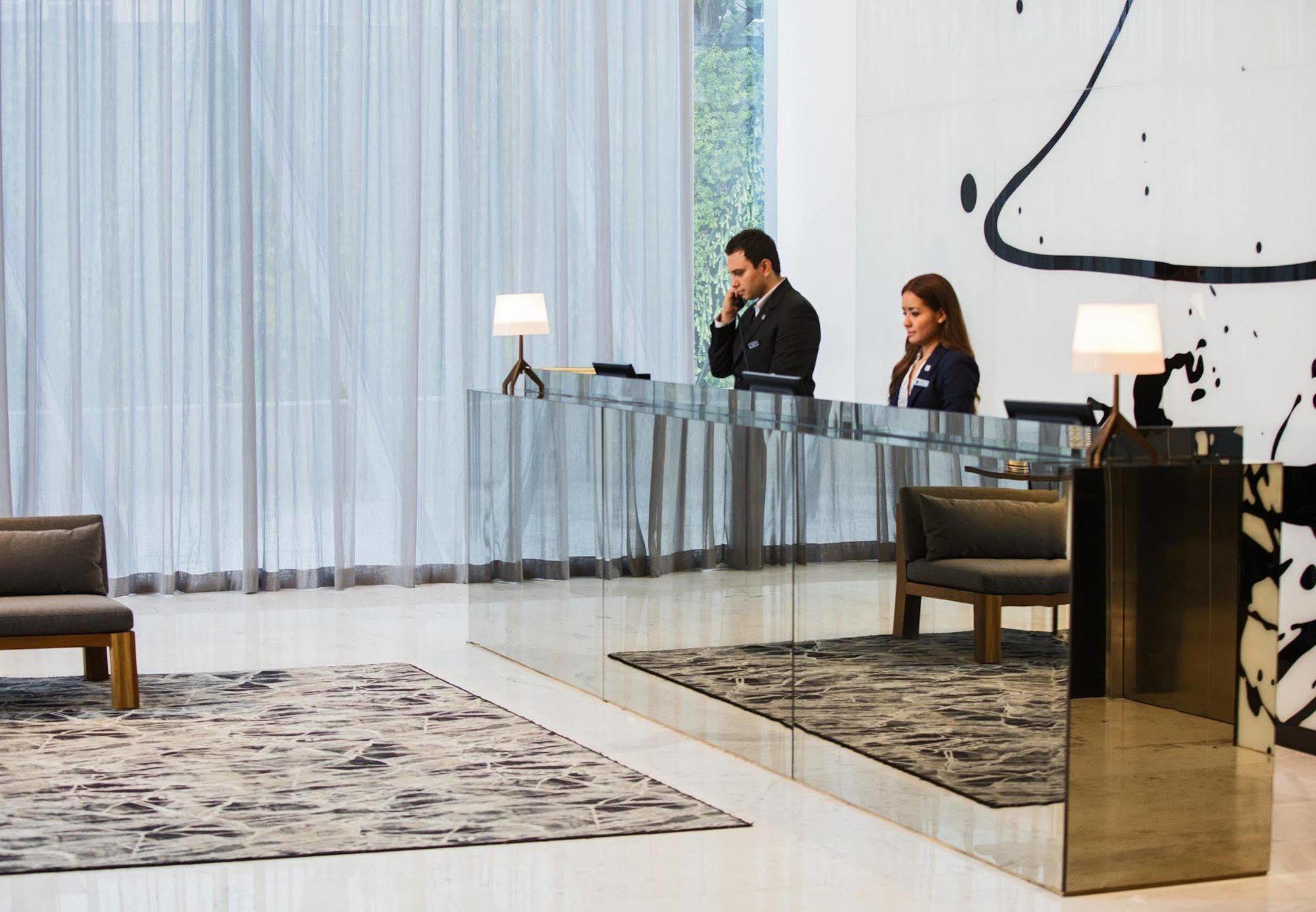 Ac Hotel By Marriott Guadalajara Mexico Esterno foto